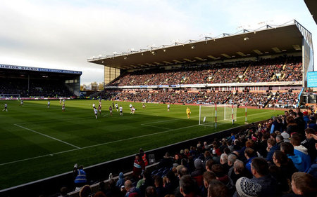 年事已高 年事已高